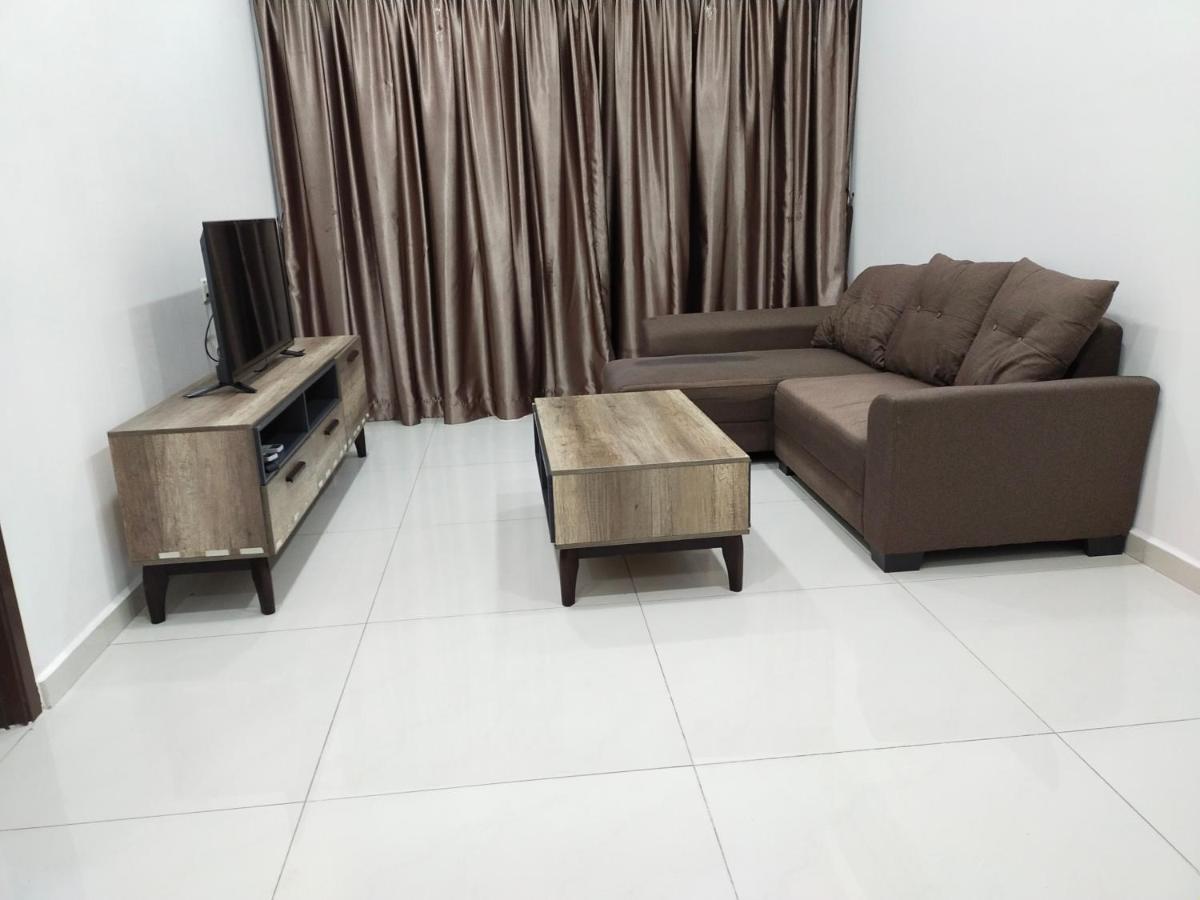 Rainbow Homestay Johor Bahru Luaran gambar